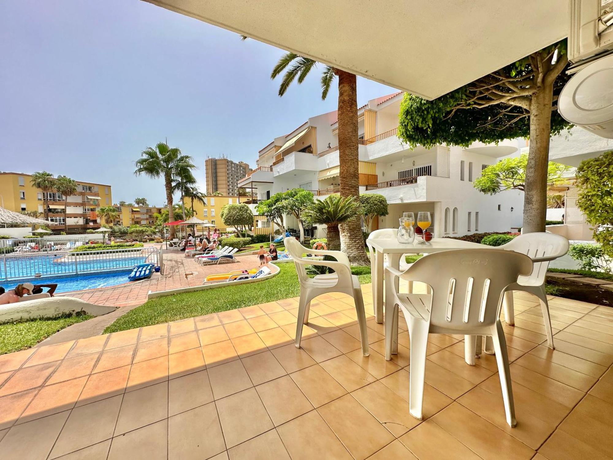 Pool Views Terrace Apartment Los Cristianos  Bagian luar foto