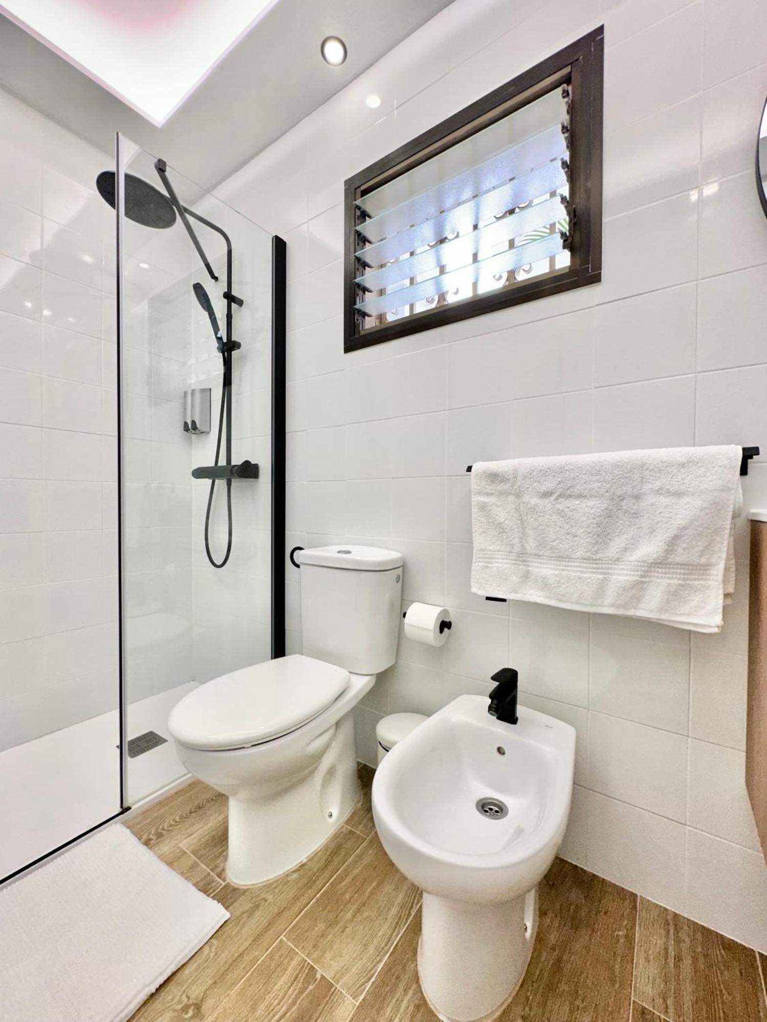 Pool Views Terrace Apartment Los Cristianos  Bagian luar foto