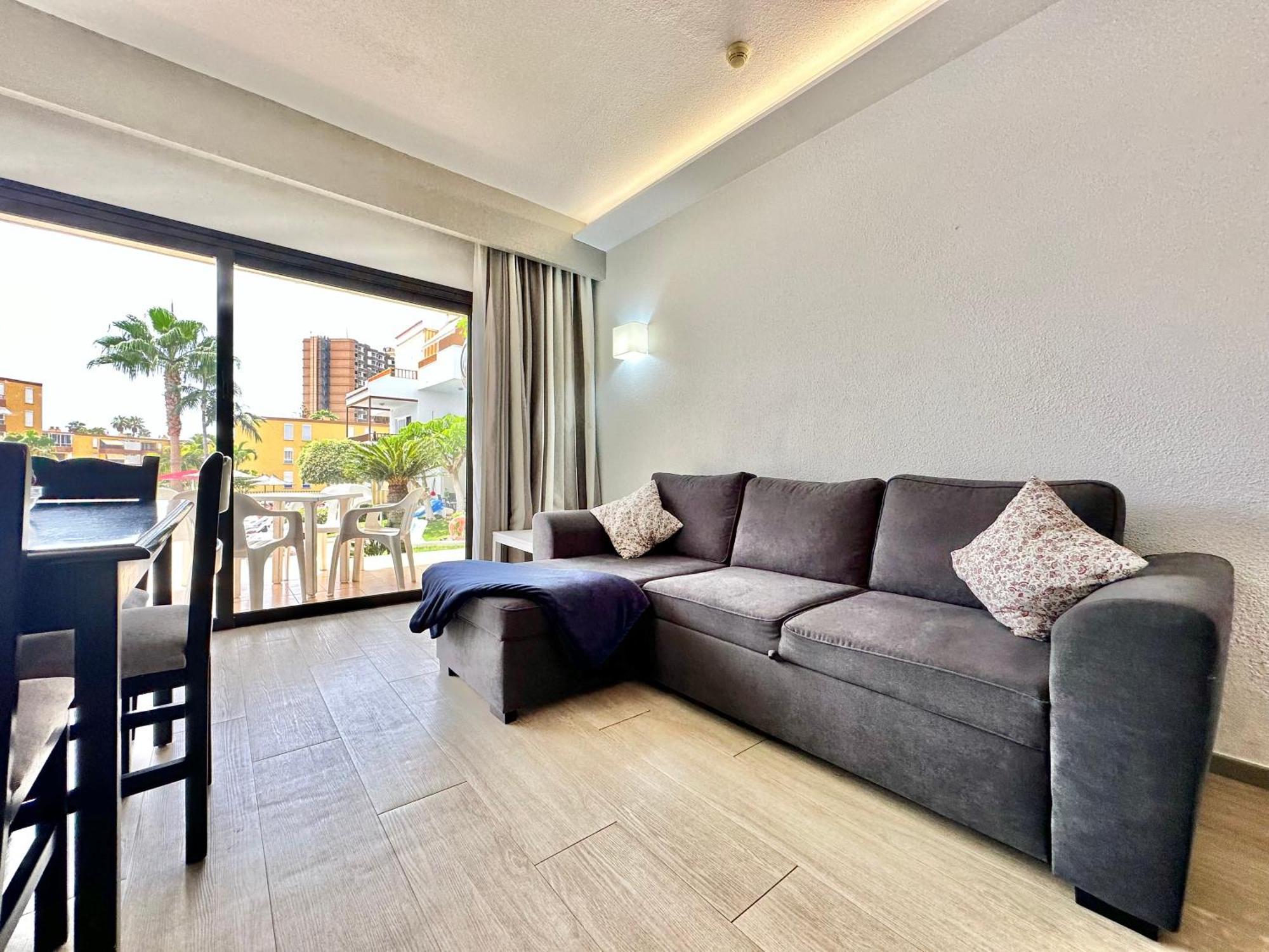 Pool Views Terrace Apartment Los Cristianos  Bagian luar foto