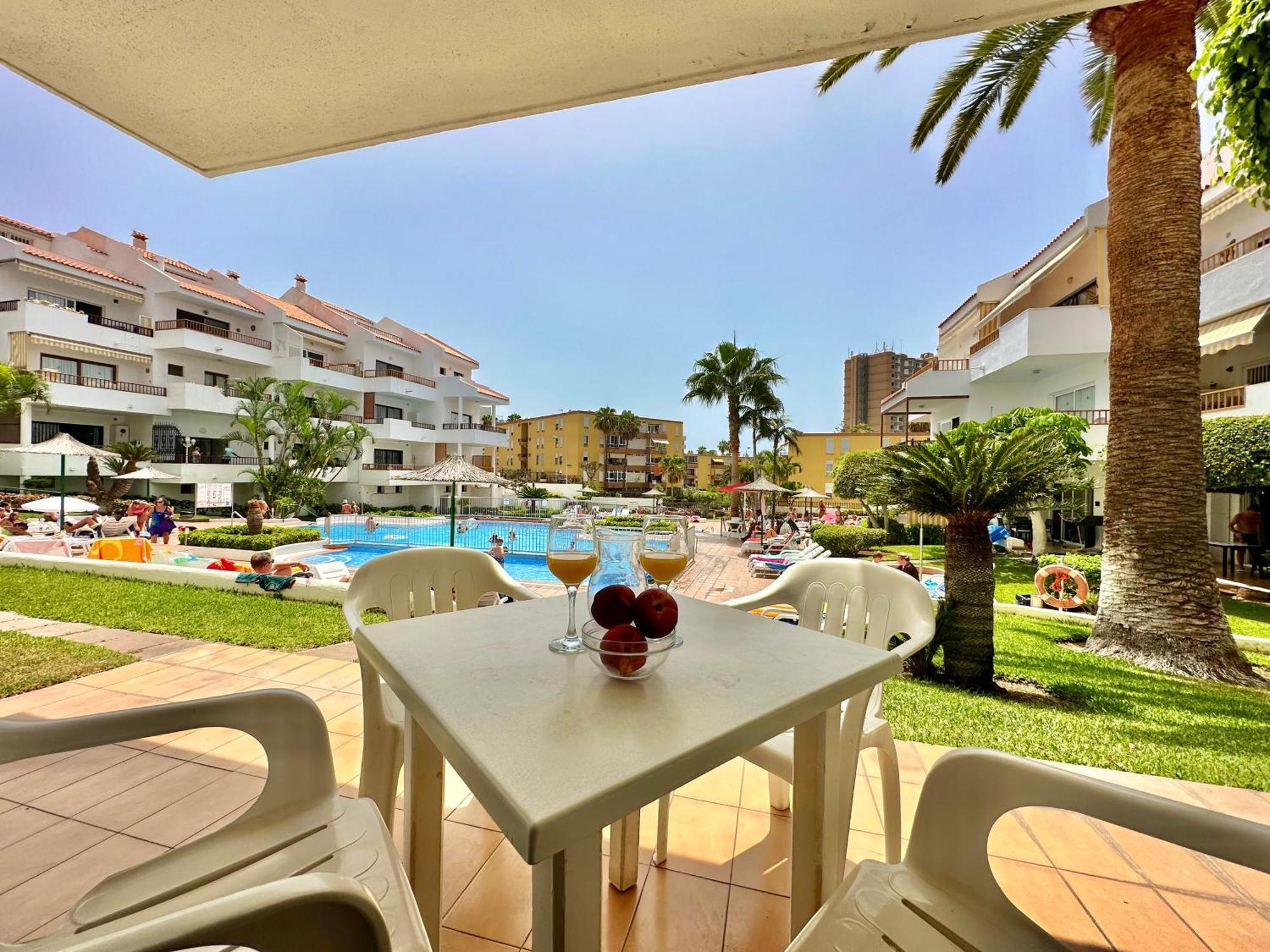Pool Views Terrace Apartment Los Cristianos  Bagian luar foto